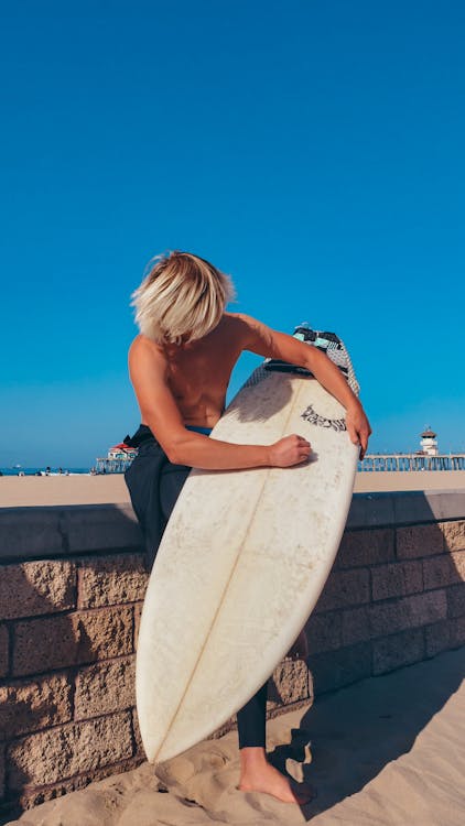 Dicas e Ideias de Luzes no Cabelo Masculino: Guia Completo para um Visual Moderno